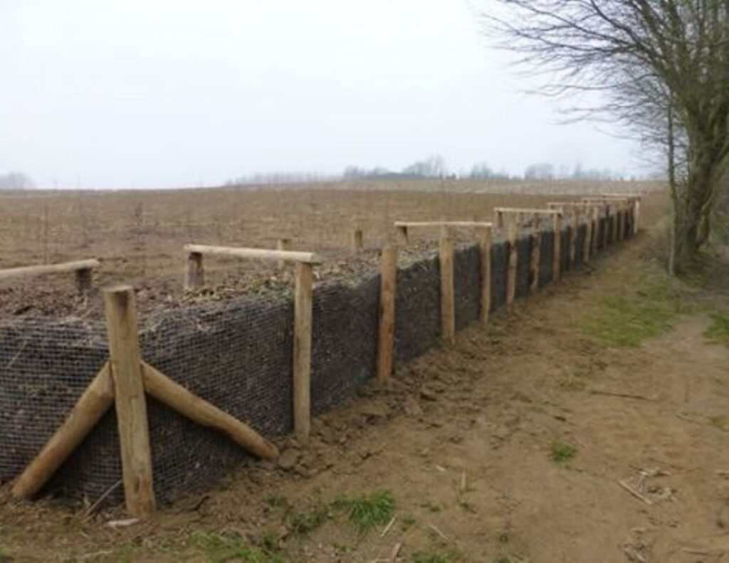 Natuurlijke dammen beschermen Reinaertwijk Dilbeek tegen modderoverlast