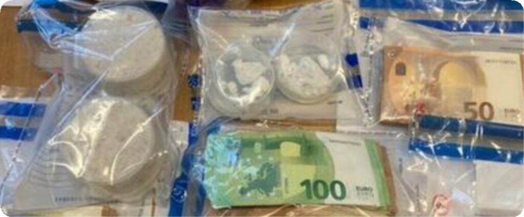 Dilbeekse politie vindt drugshandeltje in wagen