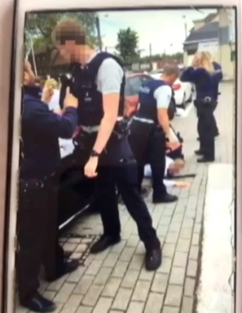 Politie zet dolle trouwstoet aan de kant in Dilbeek